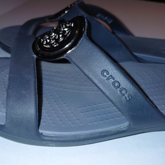 CROCS Women's Black Sanrah Sandals Size 10 Blue - Picture 10 of 14